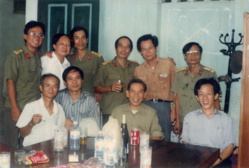 Nhớ nhà văn Phong Thu